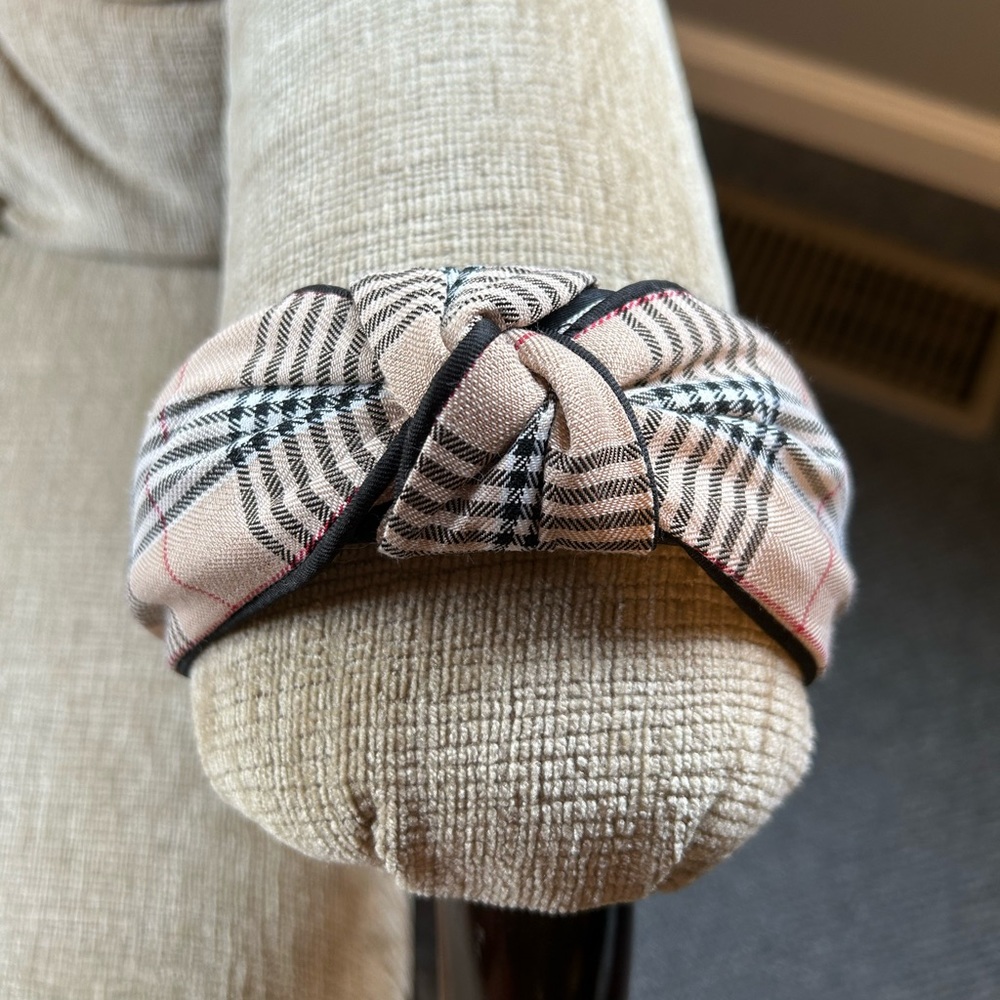 Plaid White, Black, Tan & Red Headband - Picture 4 of 8